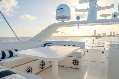 75' Ferretti Luxury