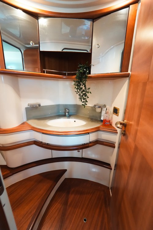 SHEDA 58' Azimut